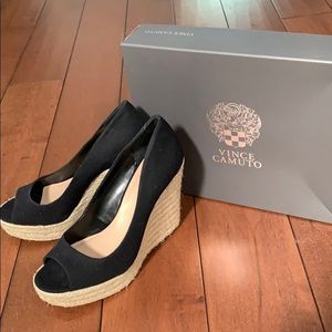 Black Vince Camuto wedges
